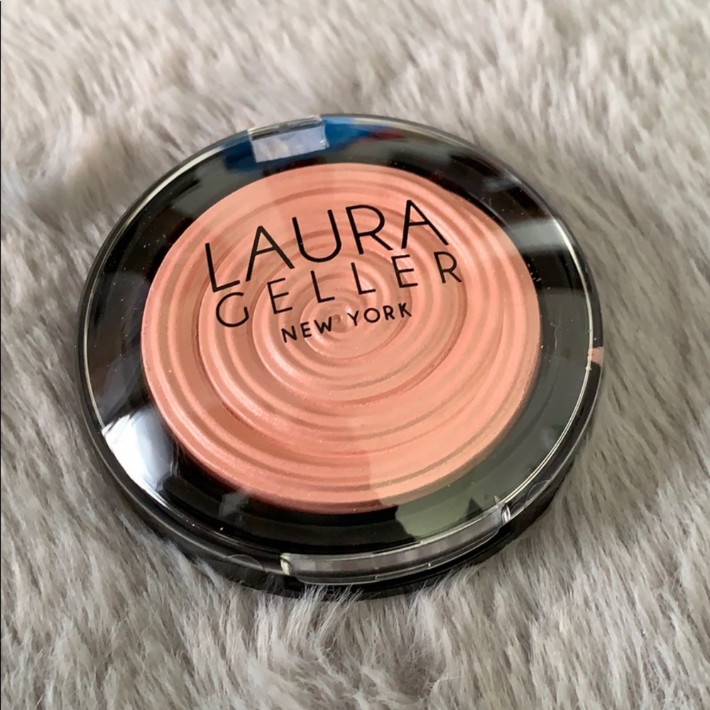 Laura Geller Baked Illuminator in Peach Glow - NEW